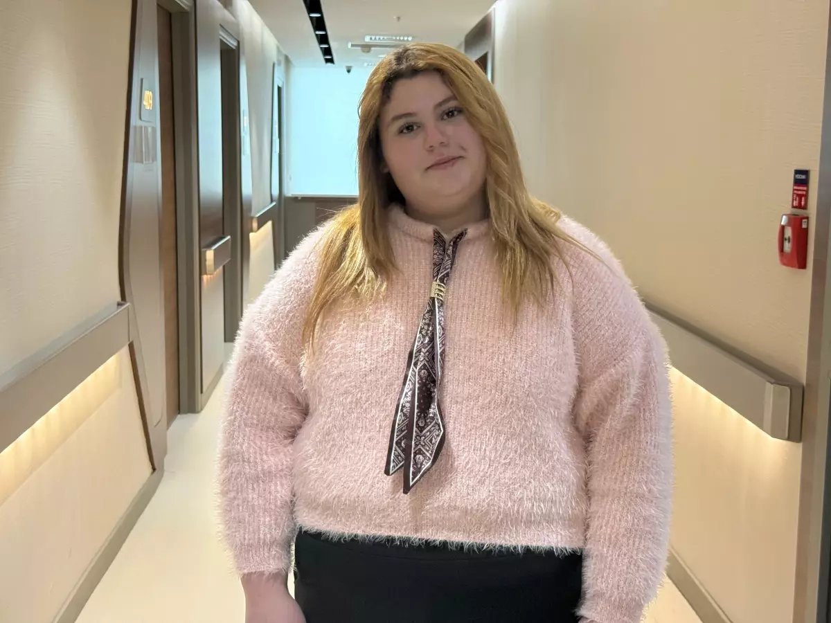 14 yaşındaki Rabia ameliyatla 20 kilo verdi; hedefi 37 kilo daha vermek
