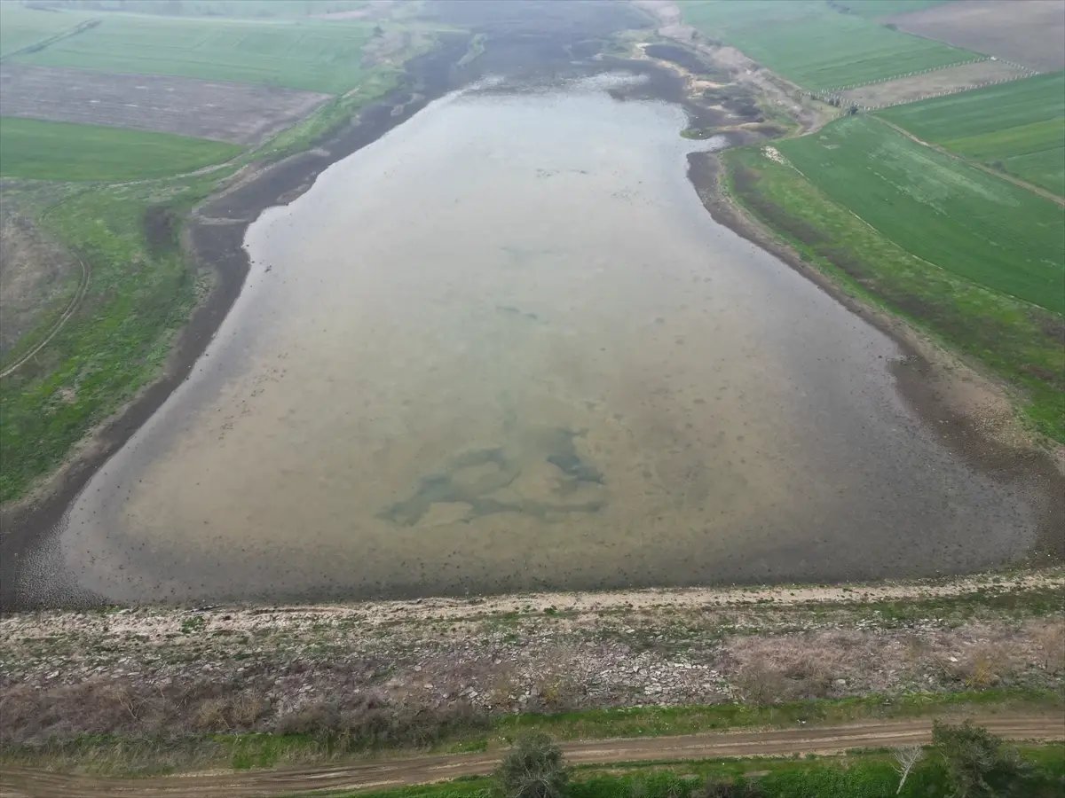 Tekirdağ'da kuruyan gölet yağışlarla yeniden doluyor