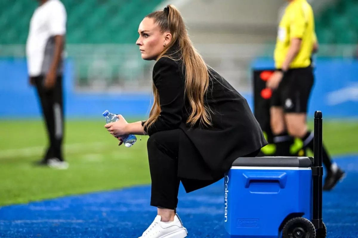 Şenol Güneş'e benzetilen kadın antrenör viral oldu