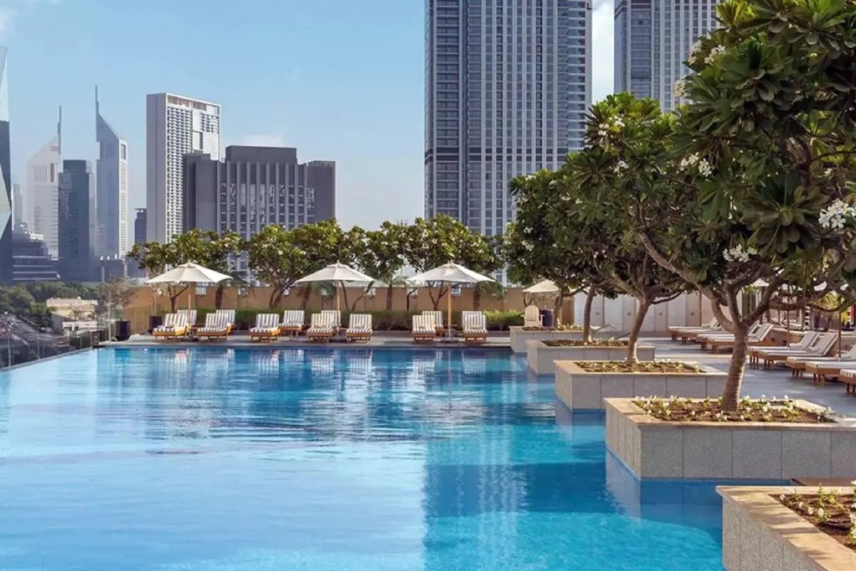 Dubai'de lüks otellerin gecelik fiyatı dibe vurdu