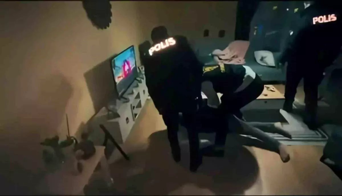 Diyarbakır merkezli 14 ilde "son istasyon" operasyonu