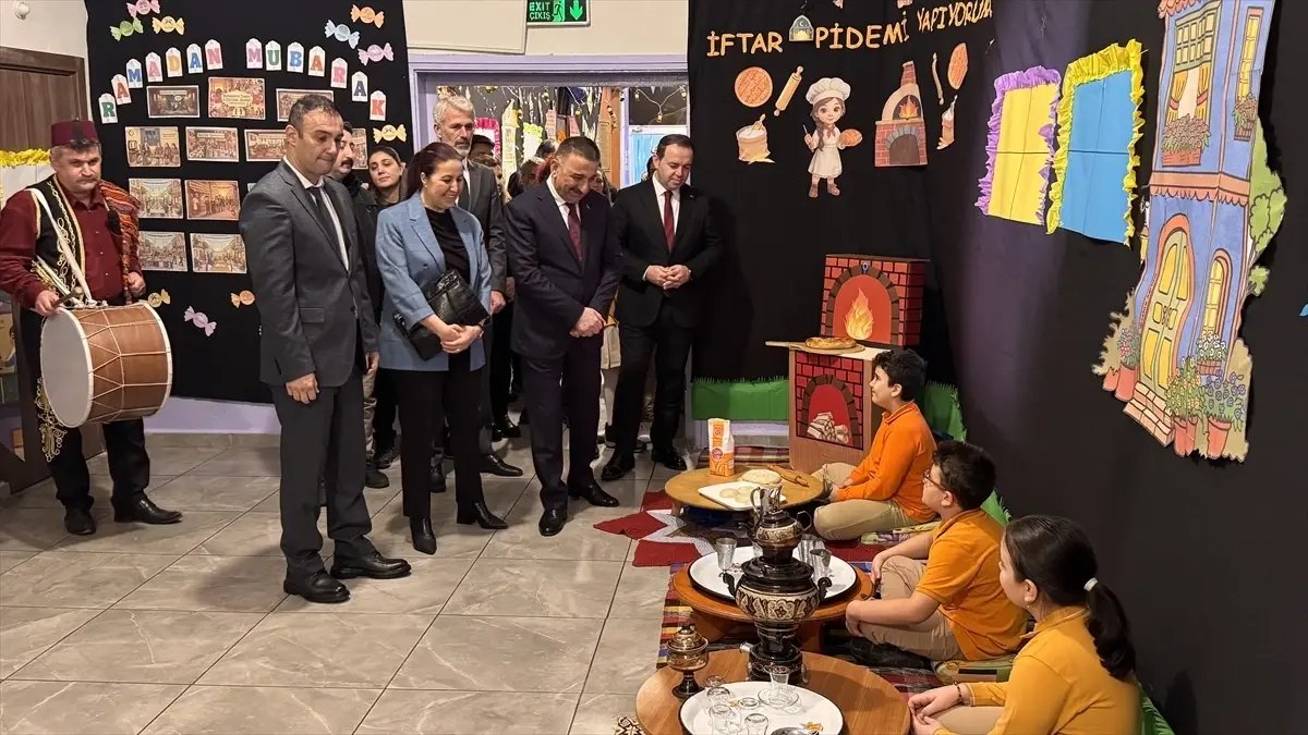 Zonguldak'ta ilkokul öğrencileri düzenlenen etkinliklerle ramazanın manevi atmosferini yaşadı