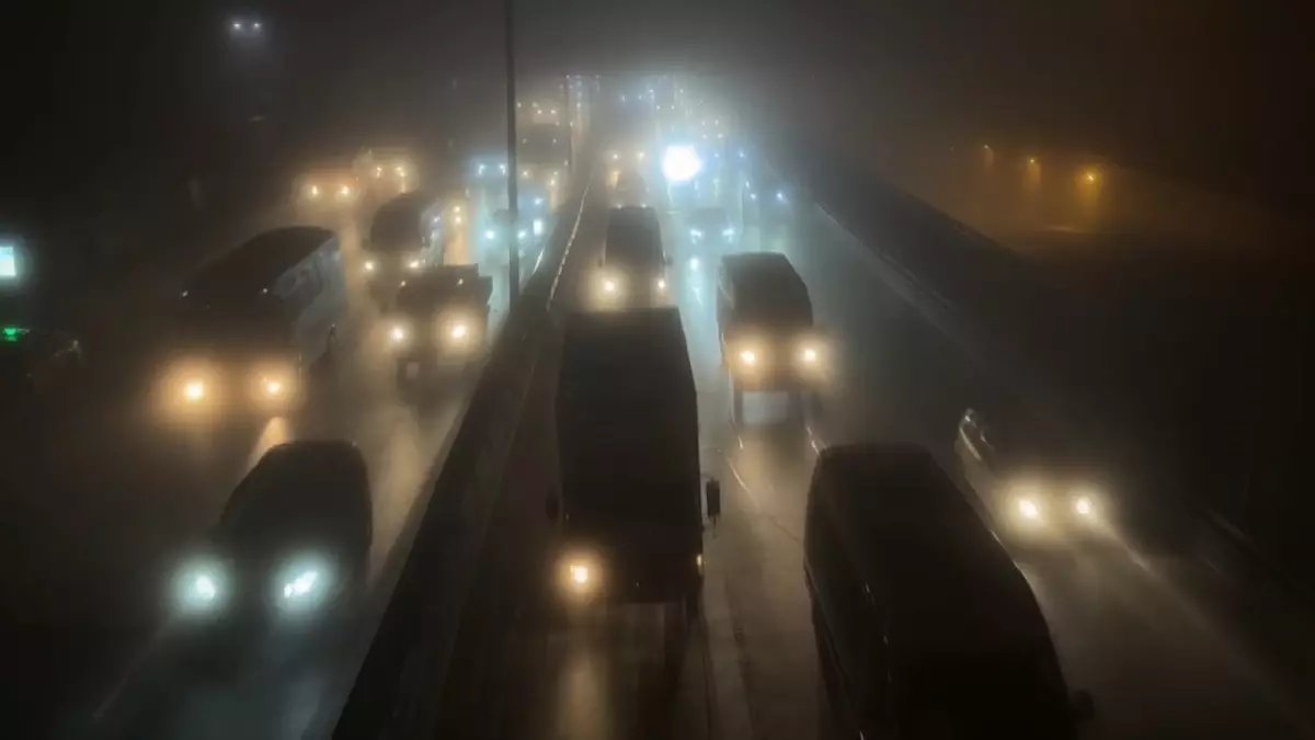 İstanbul'da sis etkili oluyor