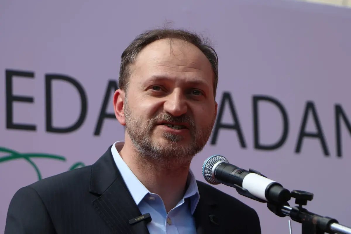 Yeşilay Cemiyeti Genel Başkanı Dinç: 'Her gencimiz vatan toprağımız kadar kutsaldır'