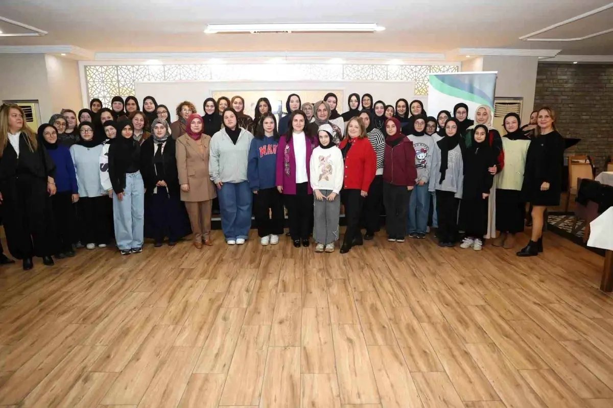 Öğrencilerle bir araya geldiler