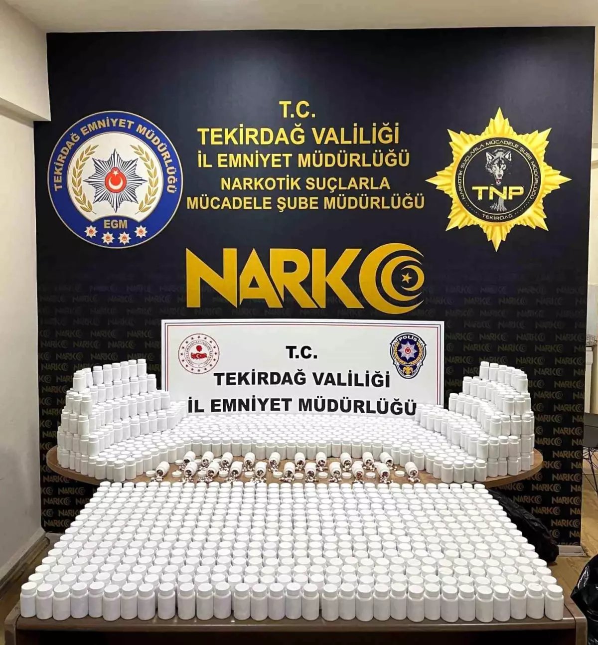 Tekirdağ'da torbacının zulasından 81 bin 700 sentetik ecza çıktı