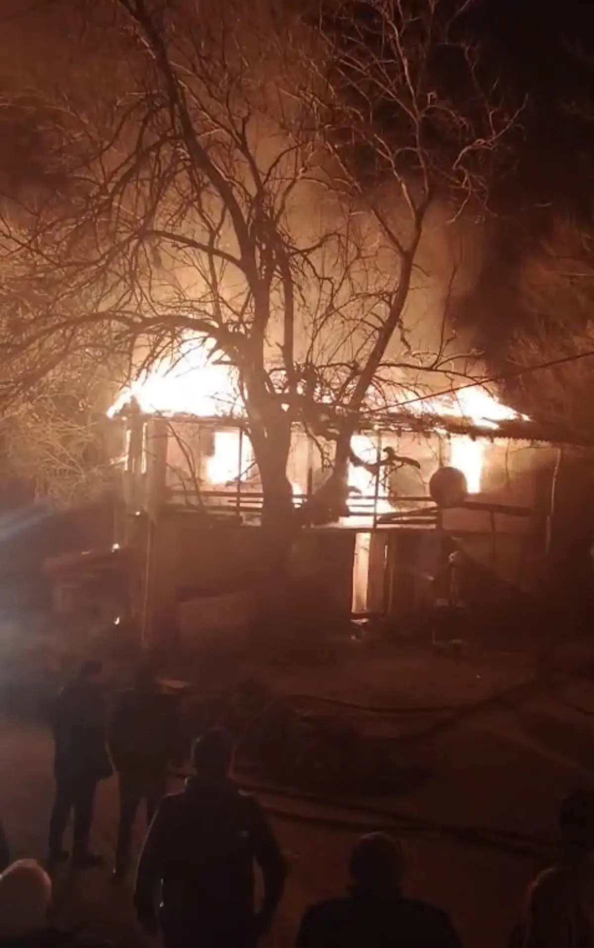 Yalnız yaşadığı evinde çıkan yangında öldü