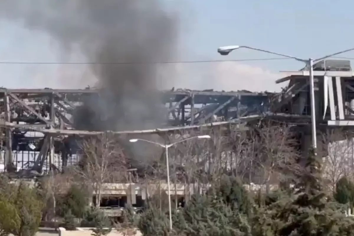 12 bin kişilik stadyum da savaşa boyun eğdi