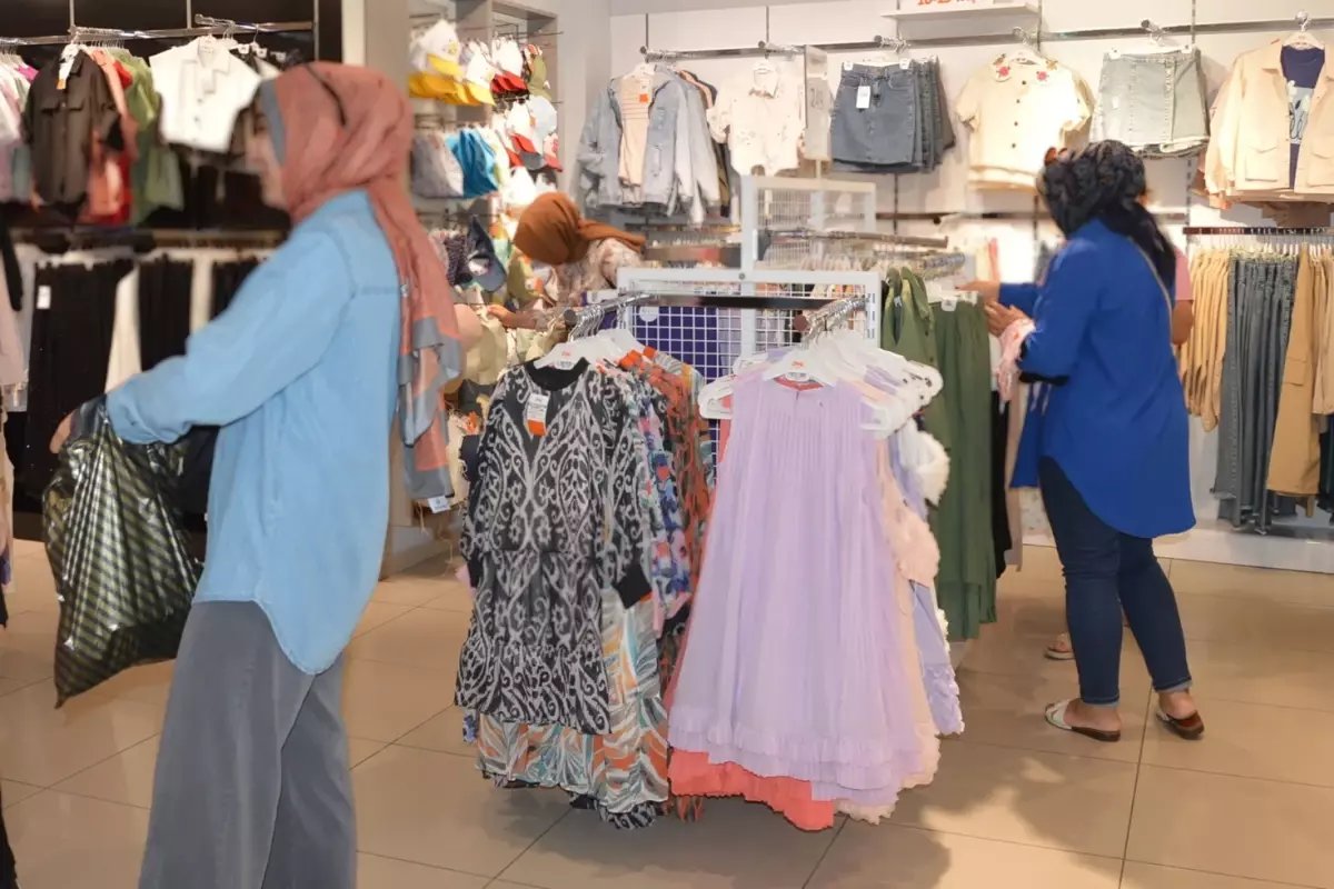 Yüzlerce mağazası olan Türk devi 4,5 milyon kişiyi tehlikeye soktu