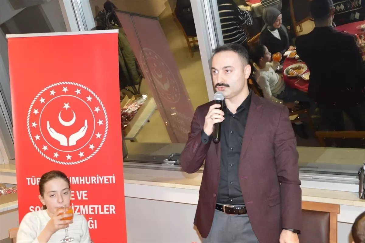 Havza Kaymakamı Ayvat, yetim çocuklar ve aileleriyle iftar yaptı
