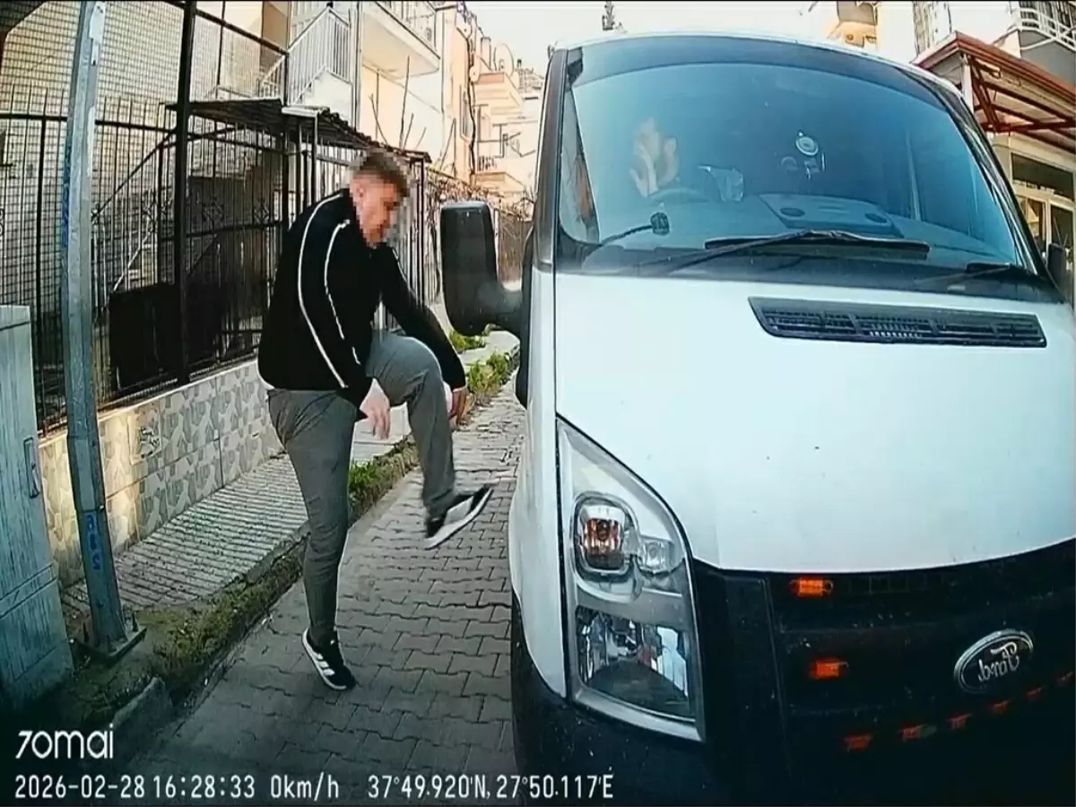 Trafikte tartıştığı kişinin kamyonetinin camını yumruklayan saldırgana 240 bin lira ceza