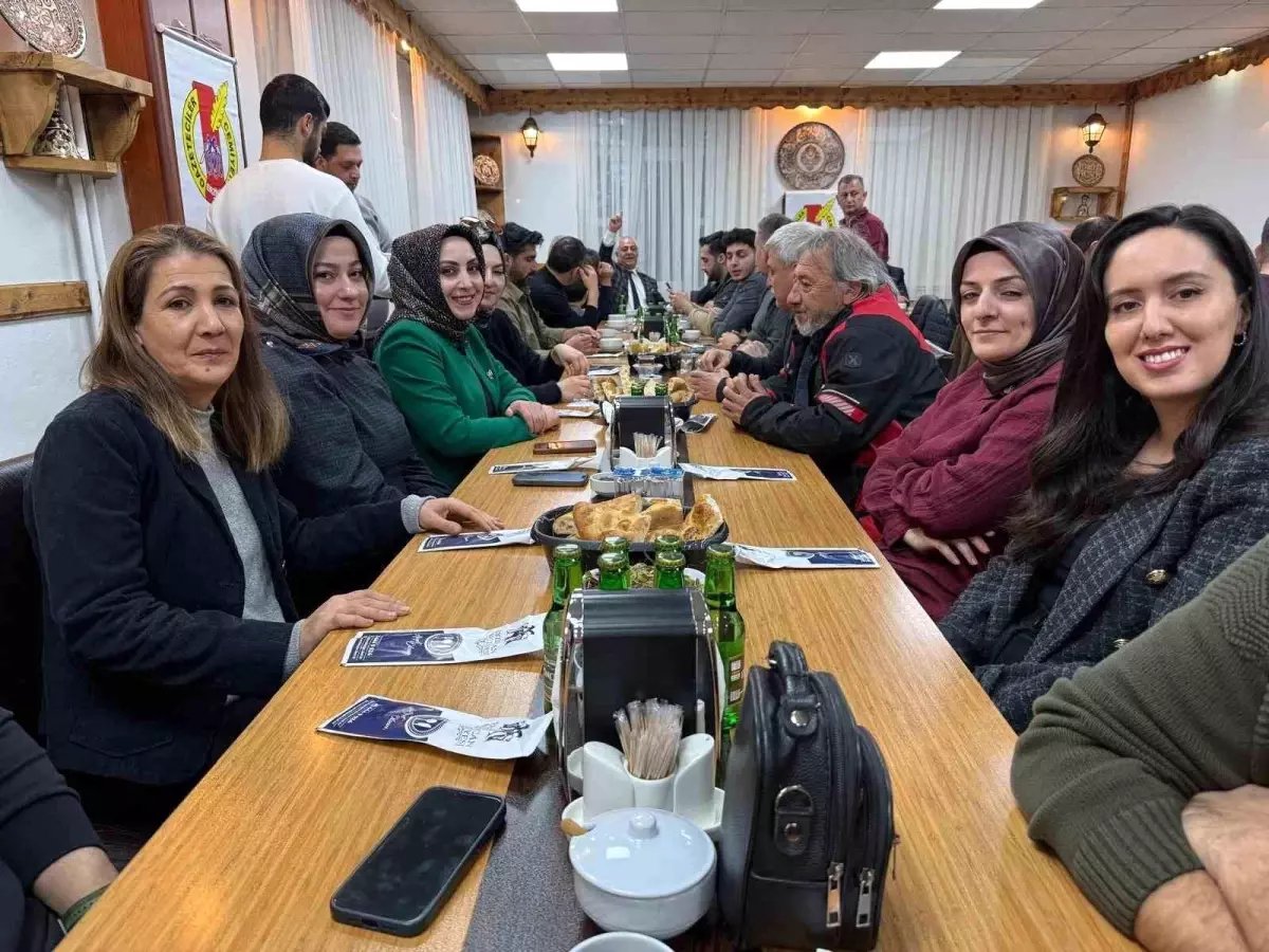 Erzincan'da gazeteciler iftar programında bir araya geldi