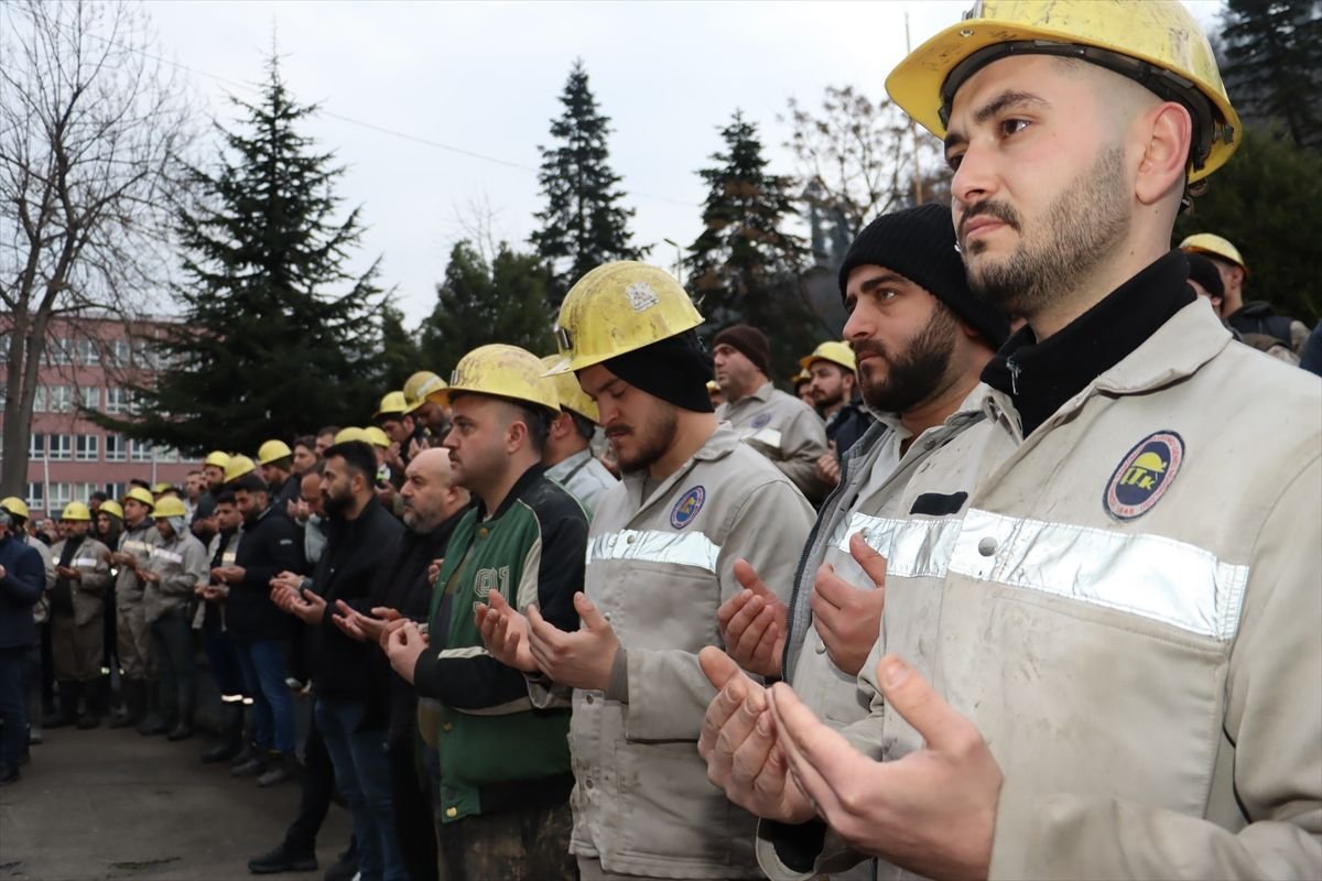 Zonguldak'ta 1983'teki grizu faciasında hayatını kaybedenler anıldı