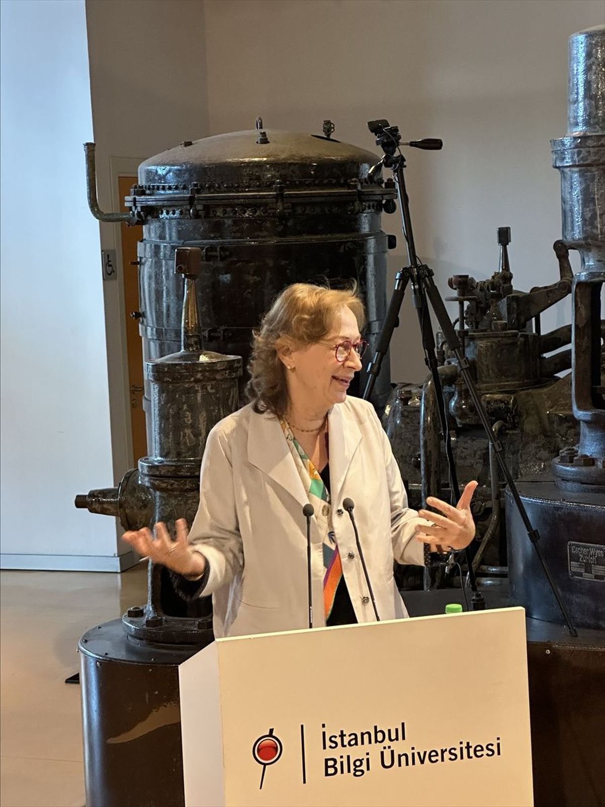 Bilgi Üniversitesi kurucularından Prof. Dr. Duruiz için "Emeritus Profesörlük" töreni düzenlendi