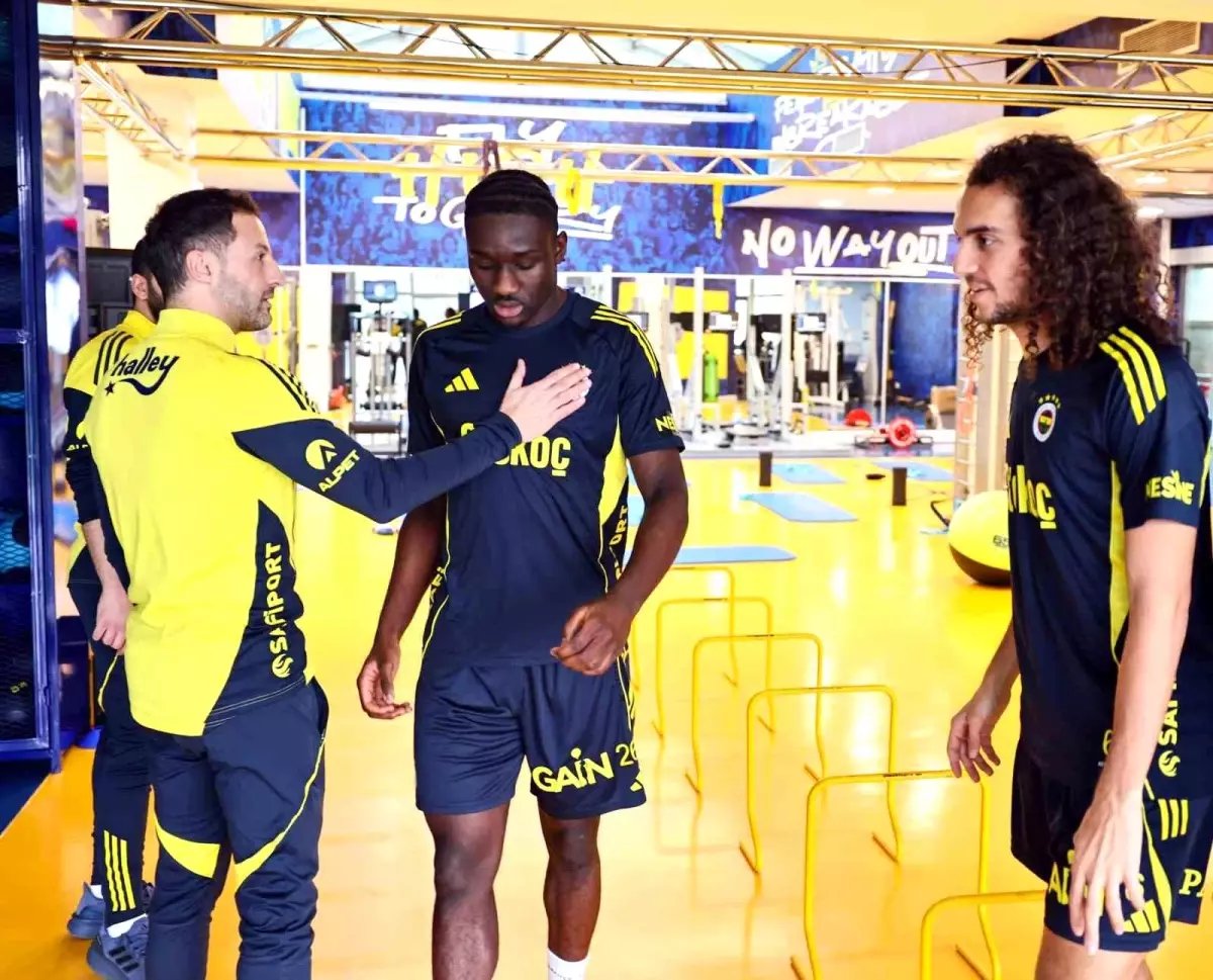 Fenerbahçe, Samsunspor maçı hazırlıklarına başladı