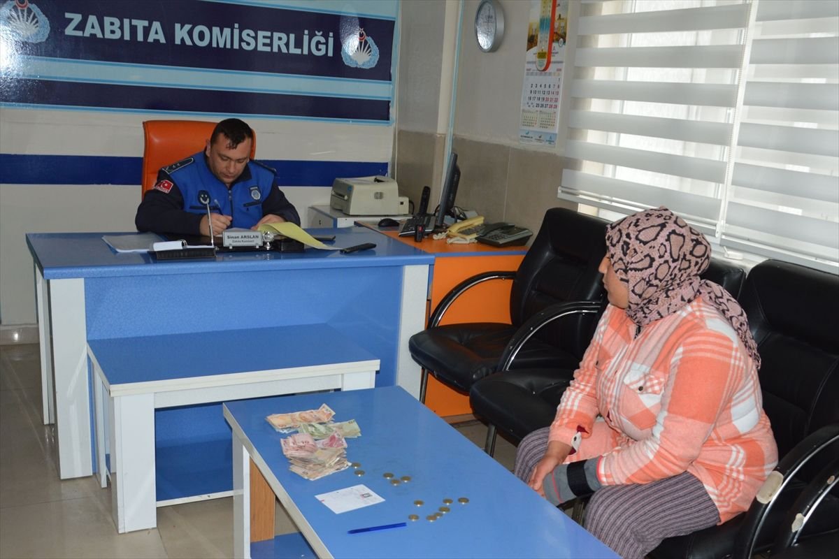 Havza'da dilencilik yapan kişinin üzerinde 1740 lira bulundu