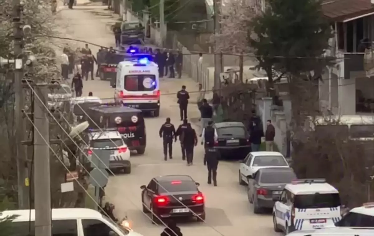 Düzce'de silahlı kavga: 2'si silahla 3 yaralı