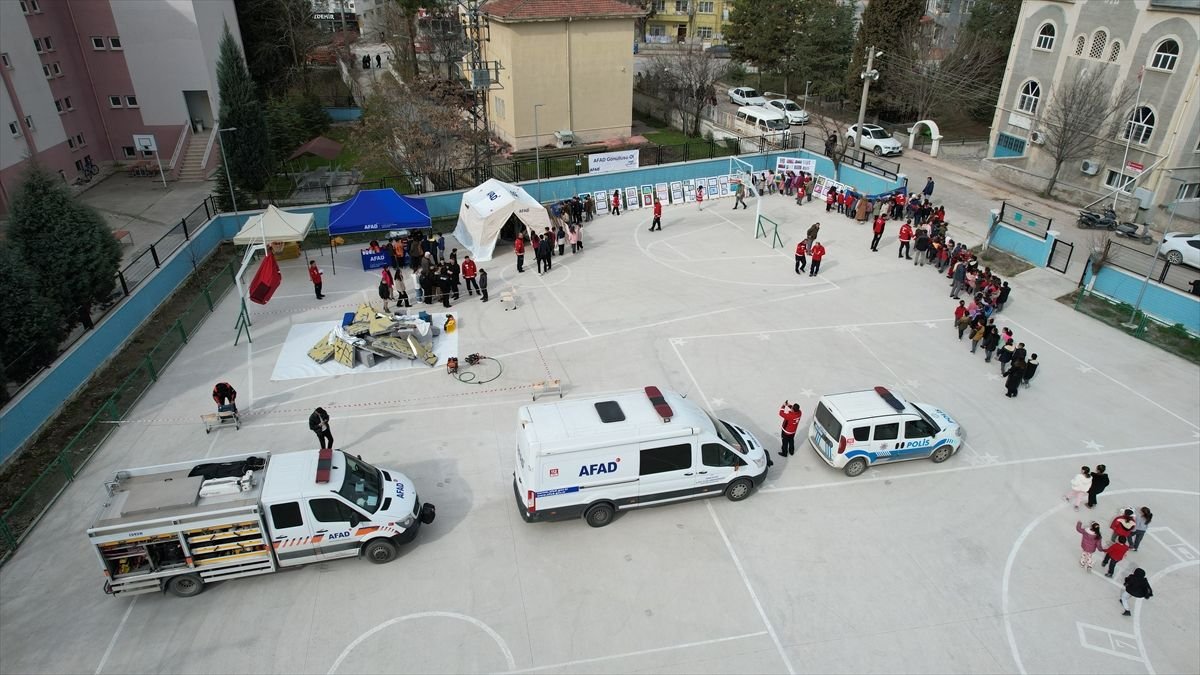Çorum'da bin öğrencinin katılımıyla afet farkındalık eğitimi düzenlendi