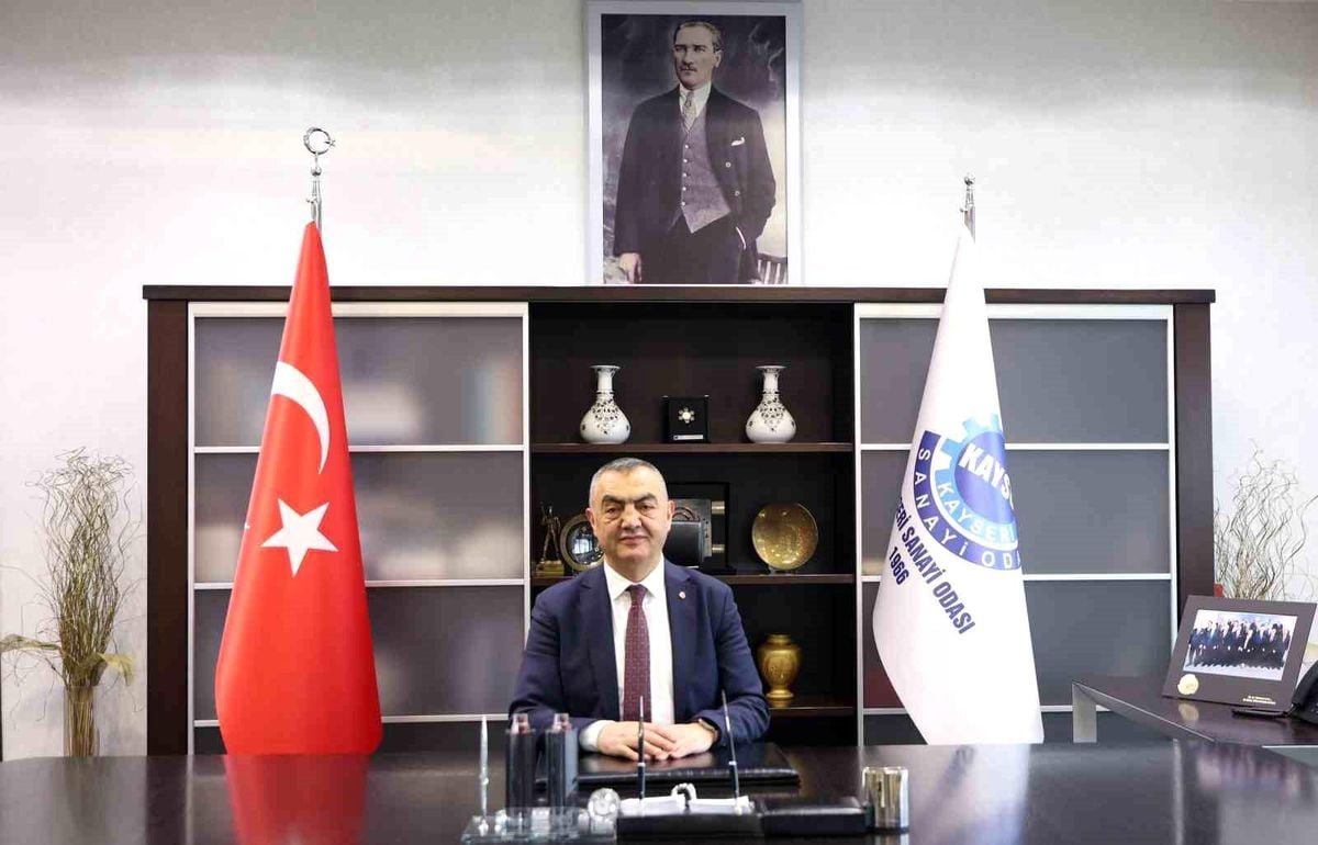 Başkan Büyüksimitci: "Ailenin temel direği gelecek nesillerimizin mimarı olan kadınlarımızdır"