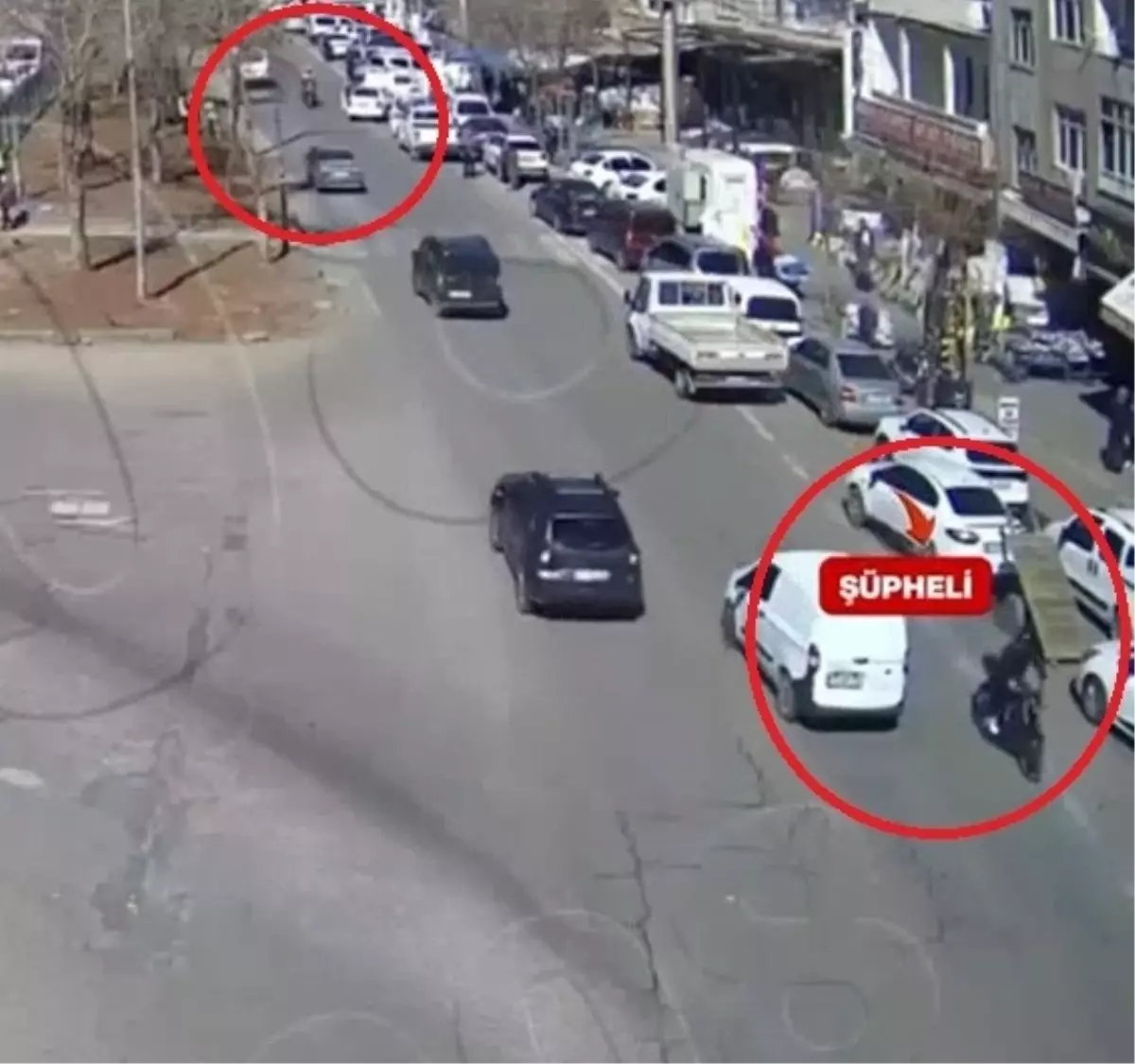 Abartı egzoz kullandığı için polisten kaçan sürücüye 'Dur' ihtarına uymamaktan 200 bin TL ceza