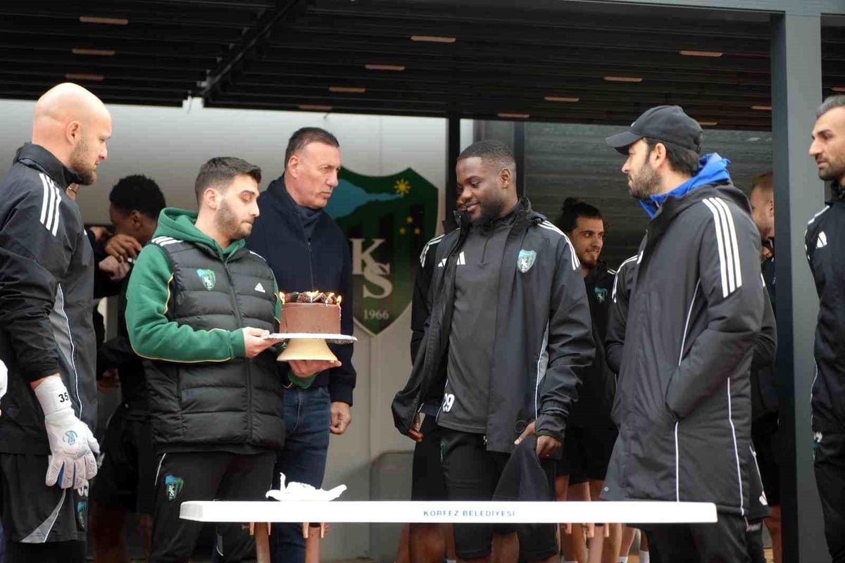 Cafumana Show'a doğum günü sürprizi