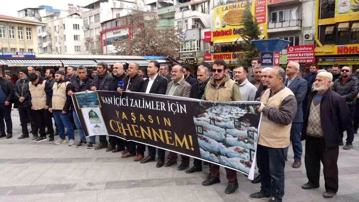 Gaziantep'te ABD ve İsrail'in İran'a yönelik saldırıları protesto edildi