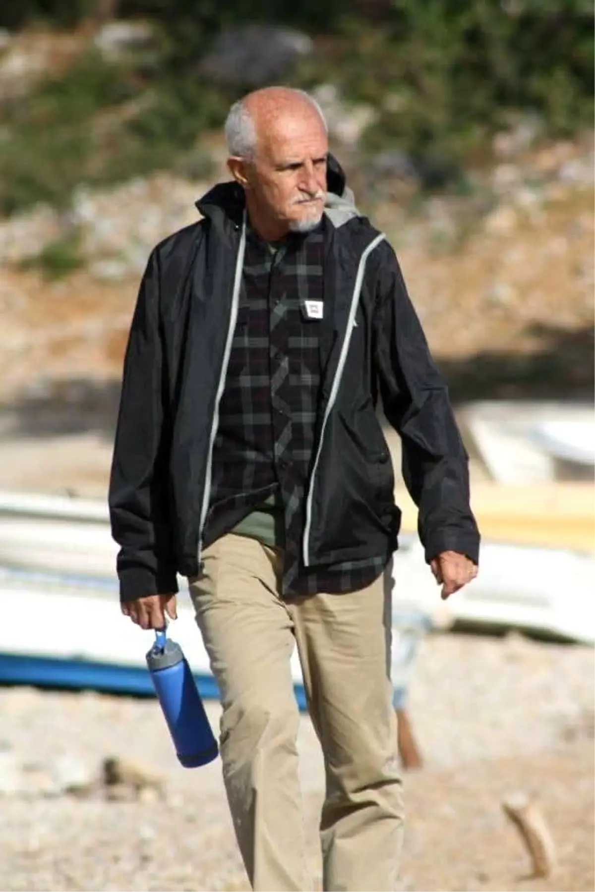 Merdivenden düşerek yaşamını yitirdi