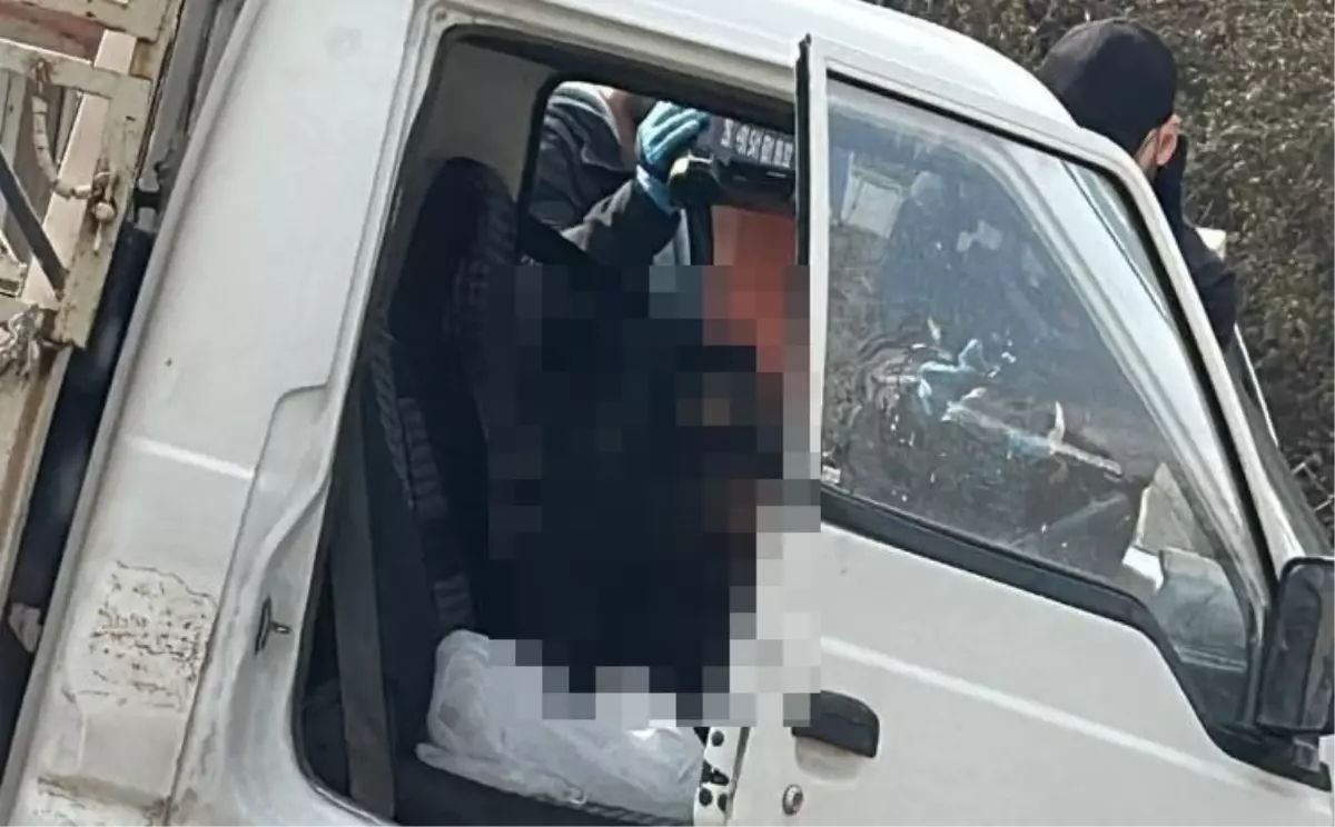 Sınıf öğretmeni arabasında ölü bulundu