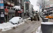 Van ve Bitlis'te kar etkili oldu