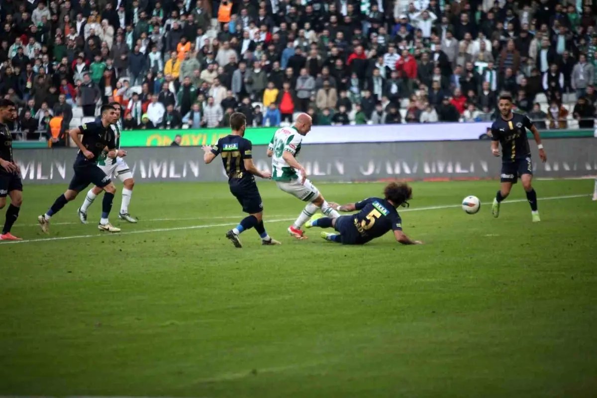 Konyaspor ile Kasımpaşa 30. randevuda