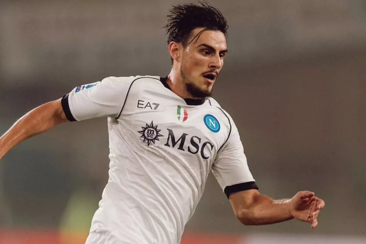 Conte, Elif Elmas'a övgü yağdırdı: Heykelini dikmeliyiz