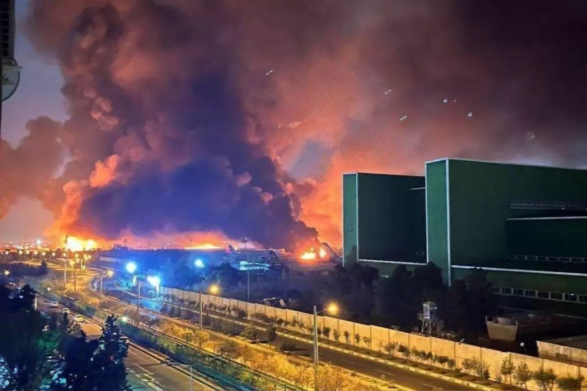 ABD ve İsrail'den İran'a yeni hava saldırısı! Tahran'da şiddetli patlamalar