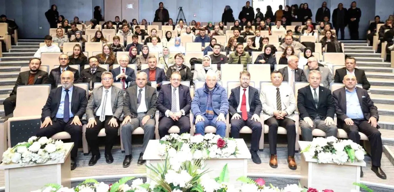 Büyükelçi Egemen Bağış, NEÜ'de Türk dış politikasını değerlendirdi