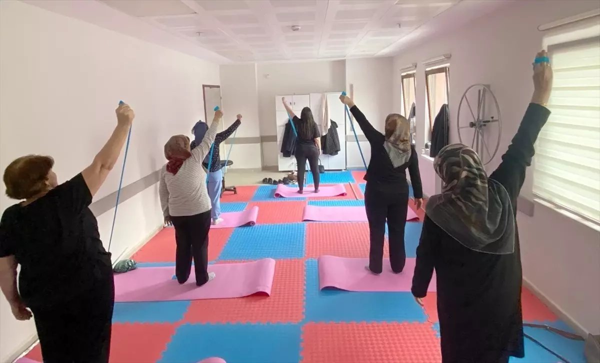 Gelibolu Sağlıklı Hayat Merkezi'nde fiziksel aktivite salonu açıldı