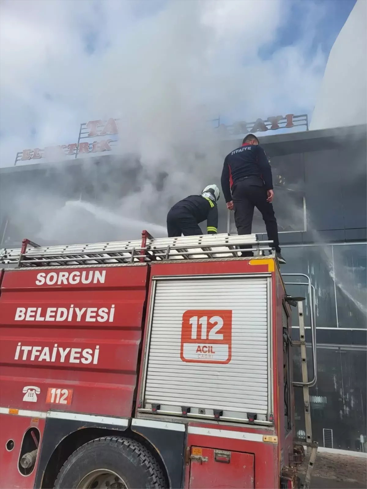 Yozgat'ta iş yerinde çıkan yangın söndürüldü