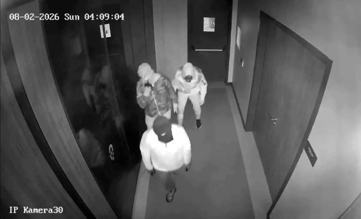 Saruhanlı'daki fabrika soygunu güvenlik kameralarına yansıdı