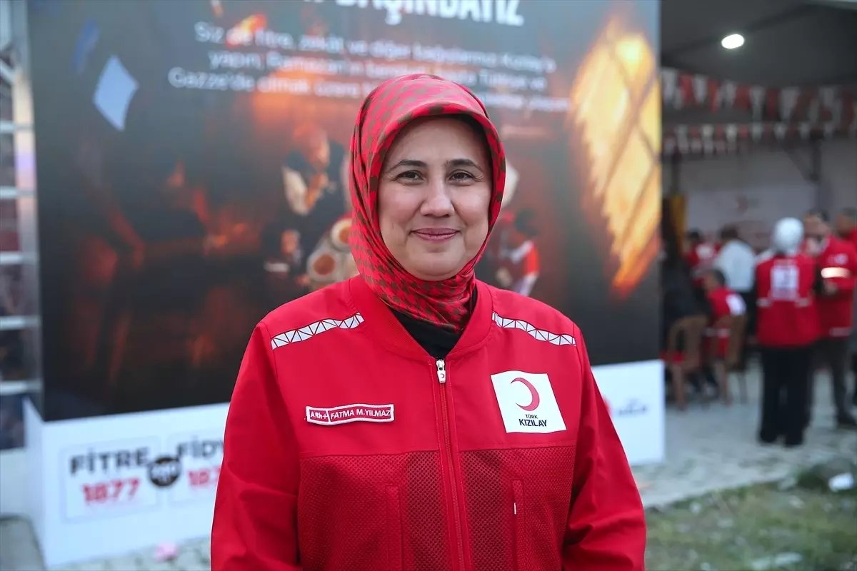 Türk Kızılay, Gazze ve Suriye'de sıcak yemek desteğini ramazanda da sürdürüyor