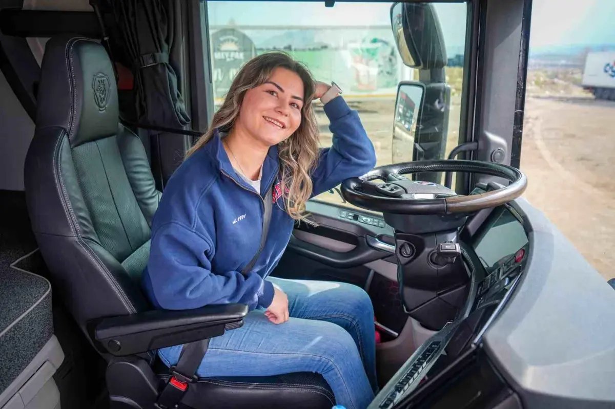 Sıradan hayatından sıkılan genç kadın uzun yol tır şoförü oldu
