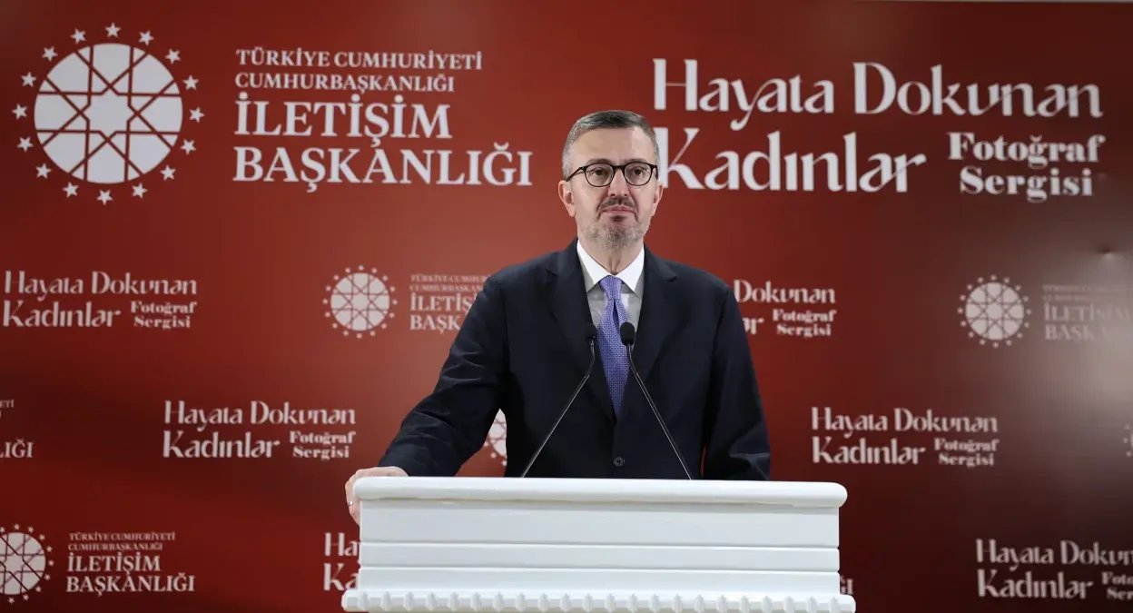 İletişim Başkanı Duran, 'Hayata Dokunan Kadınlar' fotoğraf sergisinin açılışında konuştu