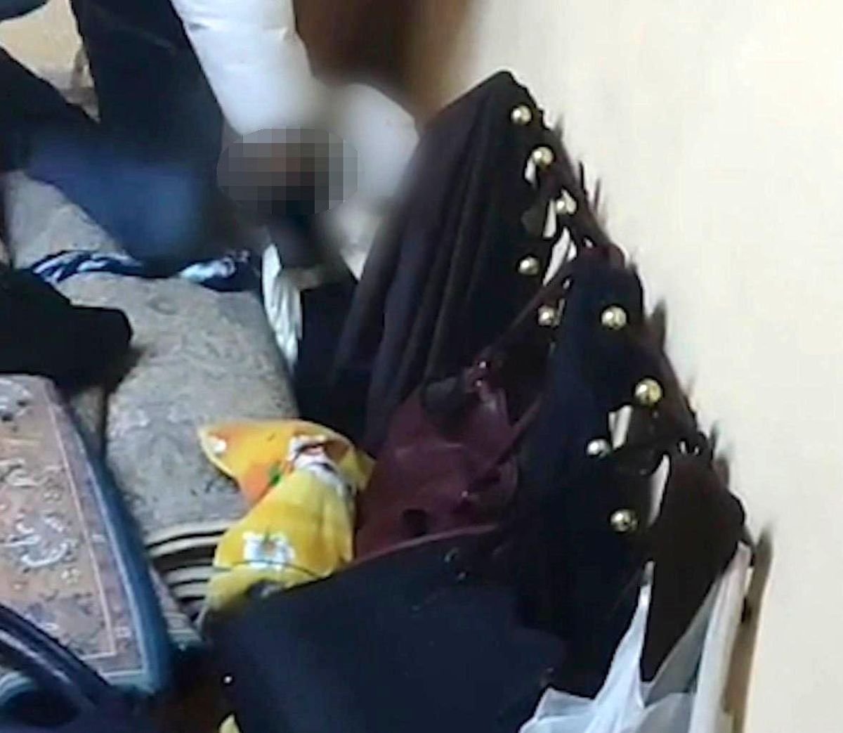 Firari hükümlü evde halıların arasında yakalandı