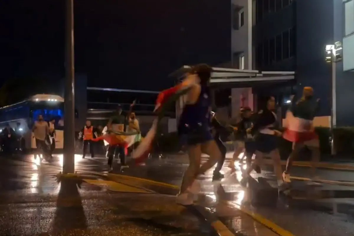 İran Kadın Milli Futbol Takımı'na saldırı