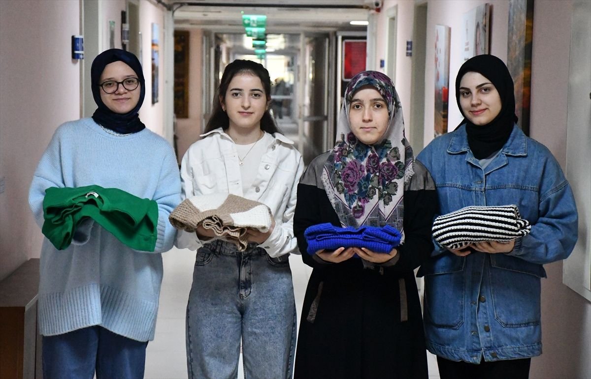 "Yurdum Dolabım" projesi, kıyafet bağışı veya takasıyla dayanışmayı teşvik ediyor