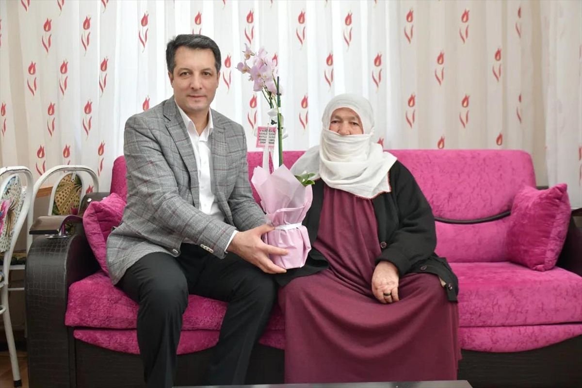 Kaymakam Canpolat, Şehit Ailelerini Ziyaret Etti