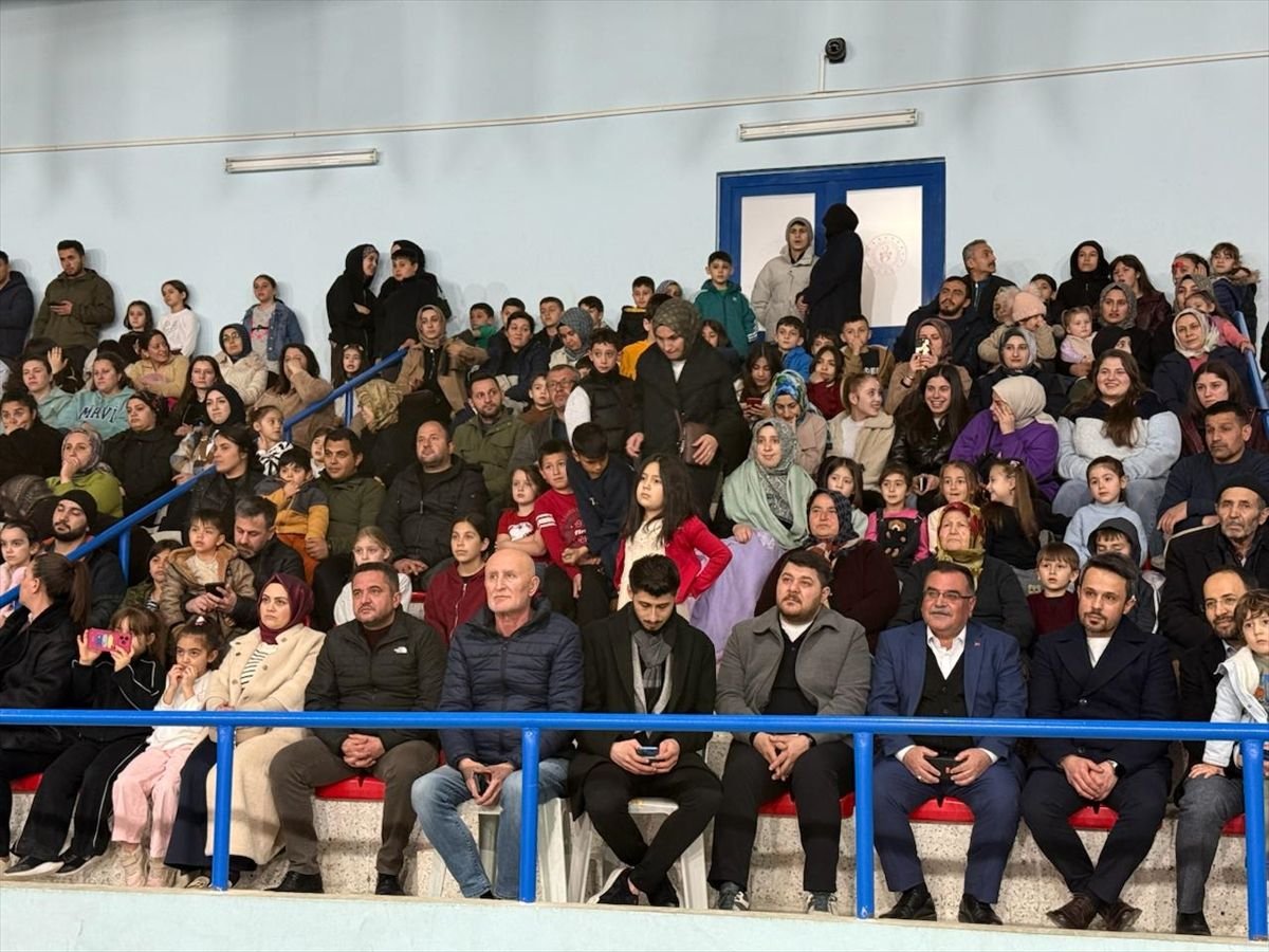 Durağan'da çocuklara yönelik ramazan eğlencesi düzenlendi