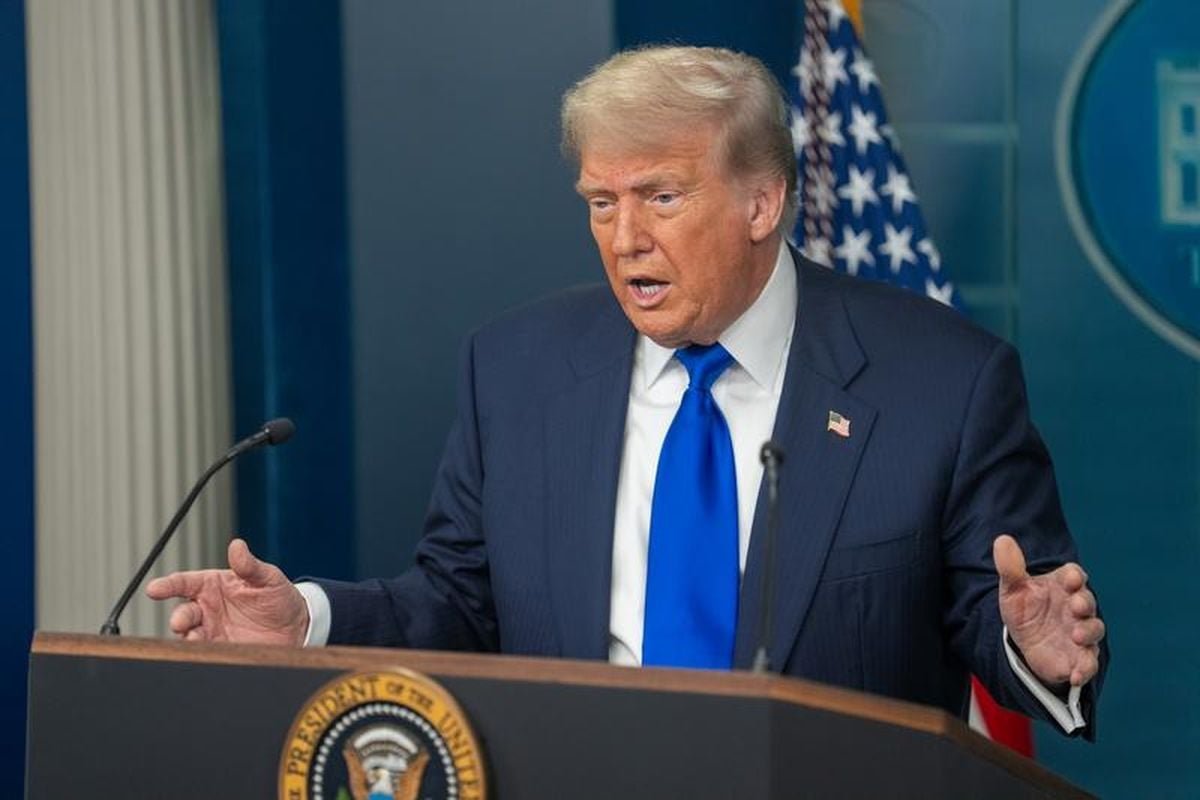 Trump'tan İran'a sert tehdit: 'Petrol akışını engellerseniz 20 kat daha sert karşılık vereceğiz'