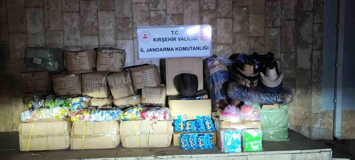 Kırşehir'de 2 milyonluk faturasız ürün ele geçirildi