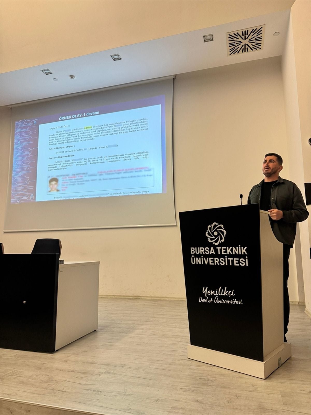 Bursa'da üniversite öğrencilerine "IBAN kiralamanın" riskleri anlatıldı