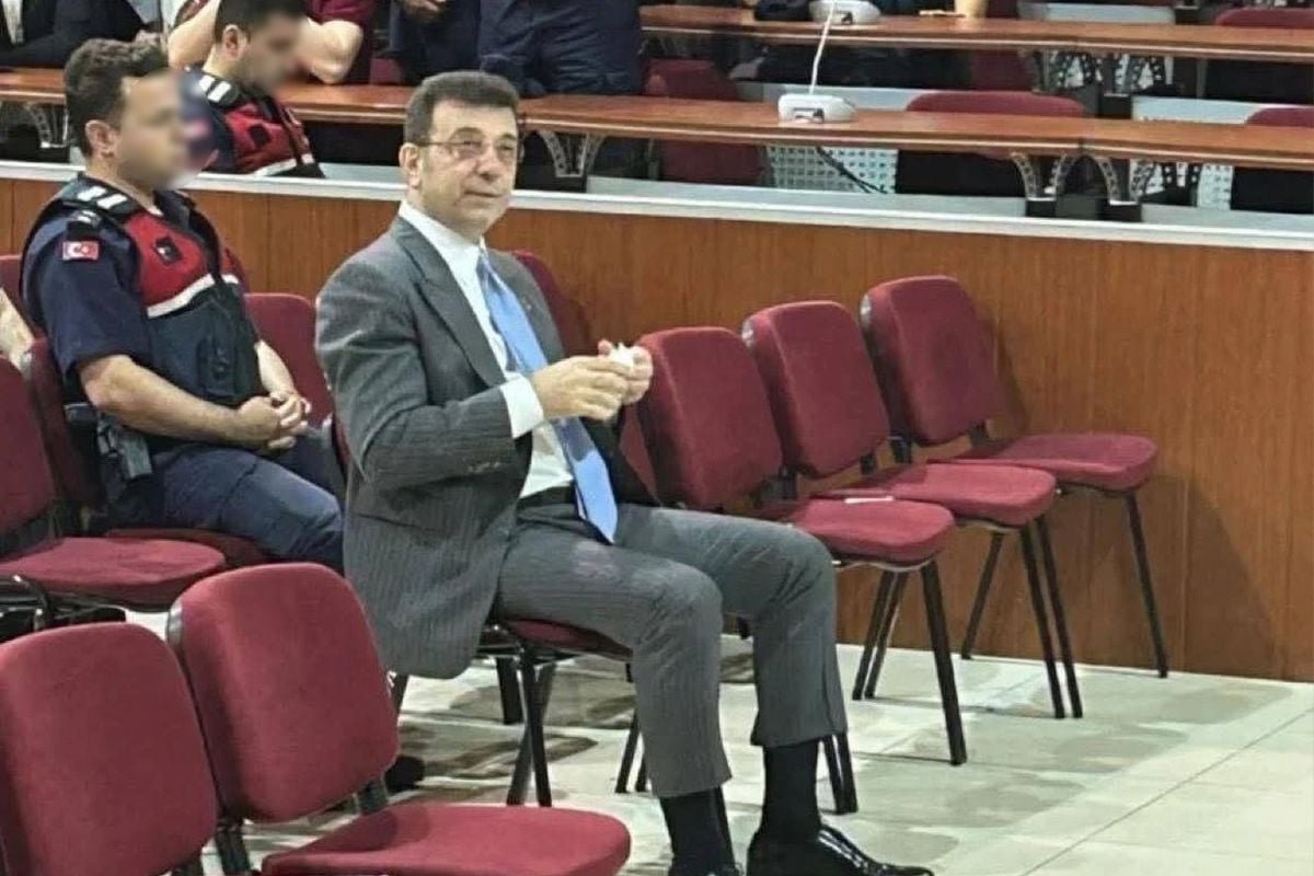 İBB davasında 2. gün! Oturma krizi yaşandı: Sizin yüzünüzden yargılamaya başlayamıyorum