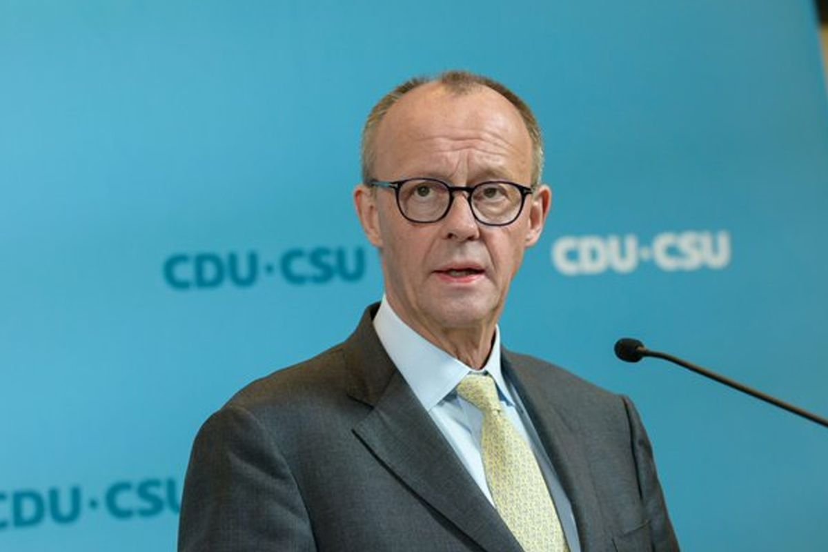 Almanya Başbakanı Merz, Filistin pankartı açanları azarladı