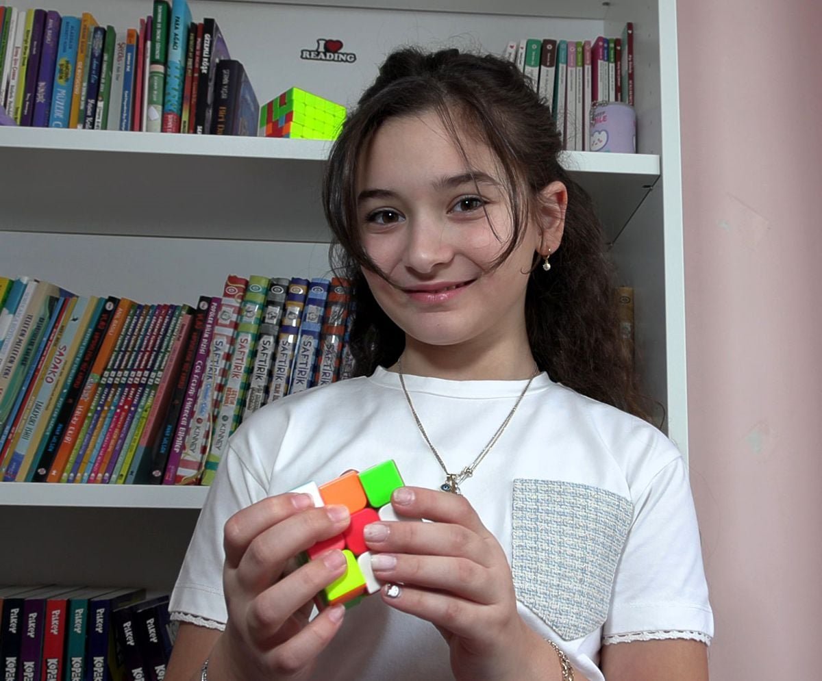 10 yaşındaki Lina, matematikte dünya birincisi oldu